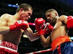 Julio Cesar Chavez and Ivan Robinson at the Staples Centre, Los Angeles, 2005